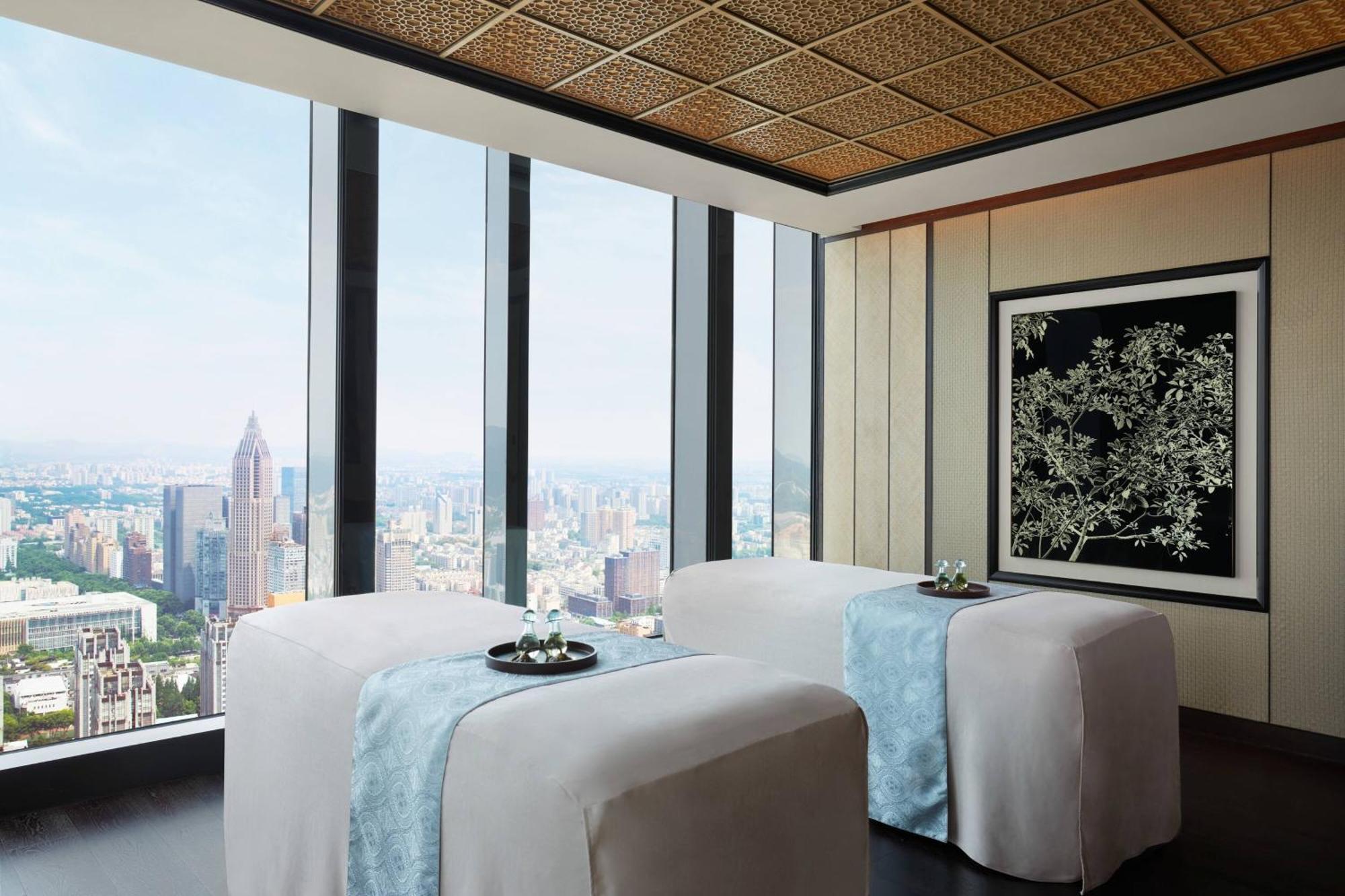 Отель The Ritz-Carlton, Nanjing Нанкин Экстерьер фото
